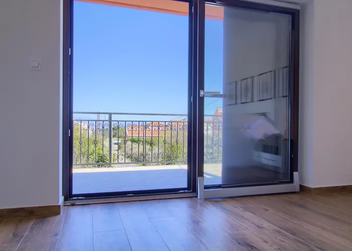 Olive Grove Retreat *