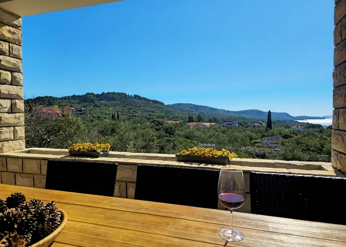 Olive Grove Retreat 公寓