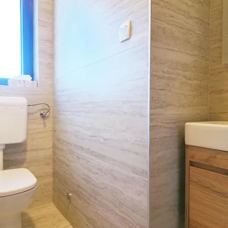 Olive Grove Retreat Kali