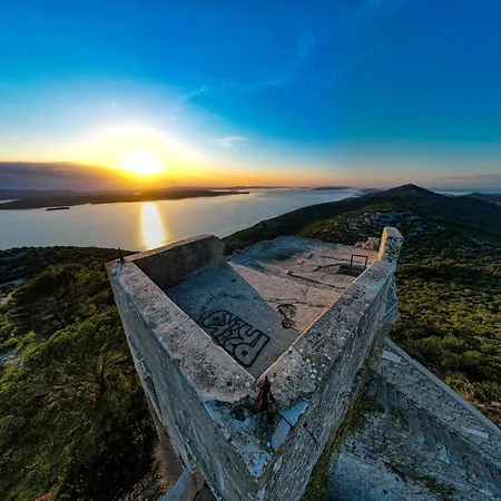 アパート Olive Grove Retreat カリ