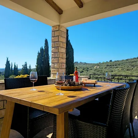 Olive Grove Retreat * Kali