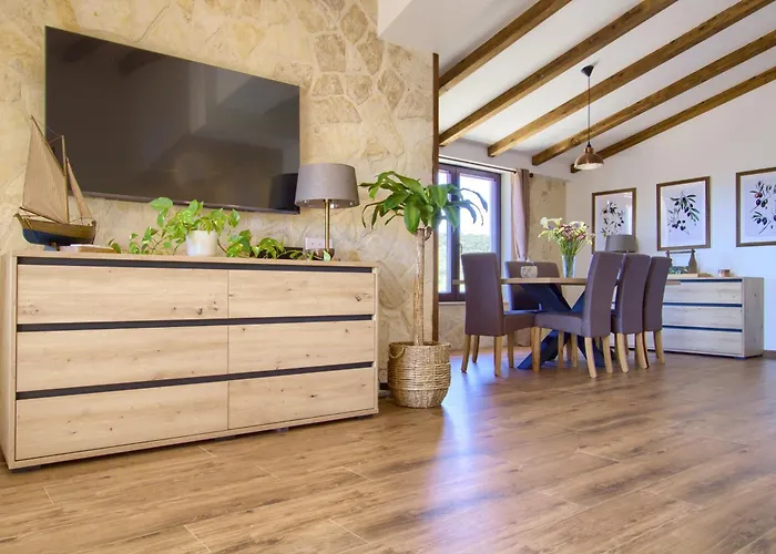 Апартаменты Olive Grove Retreat