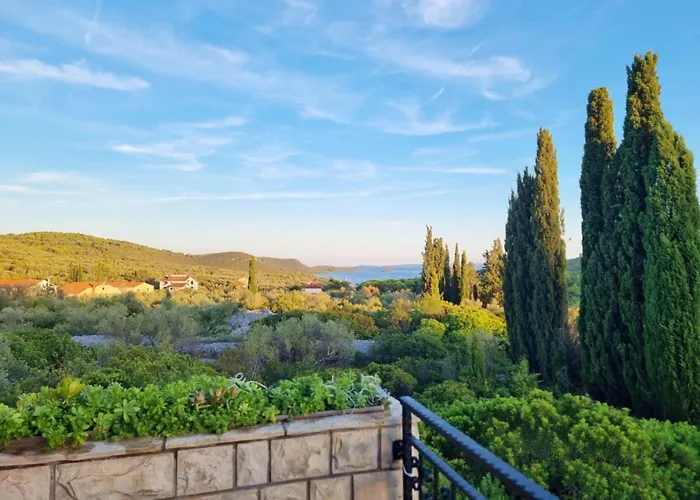 Olive Grove Retreat * Кали