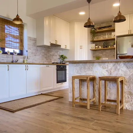 Olive Grove Retreat *